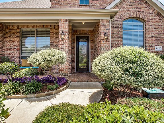 2nd image of 1000 Fannin Dr