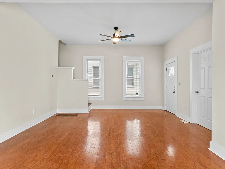 248 W Morris St #1 — Photo 4