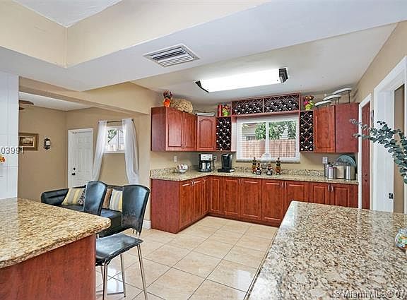 4th image of 4181 NW 34th Ave