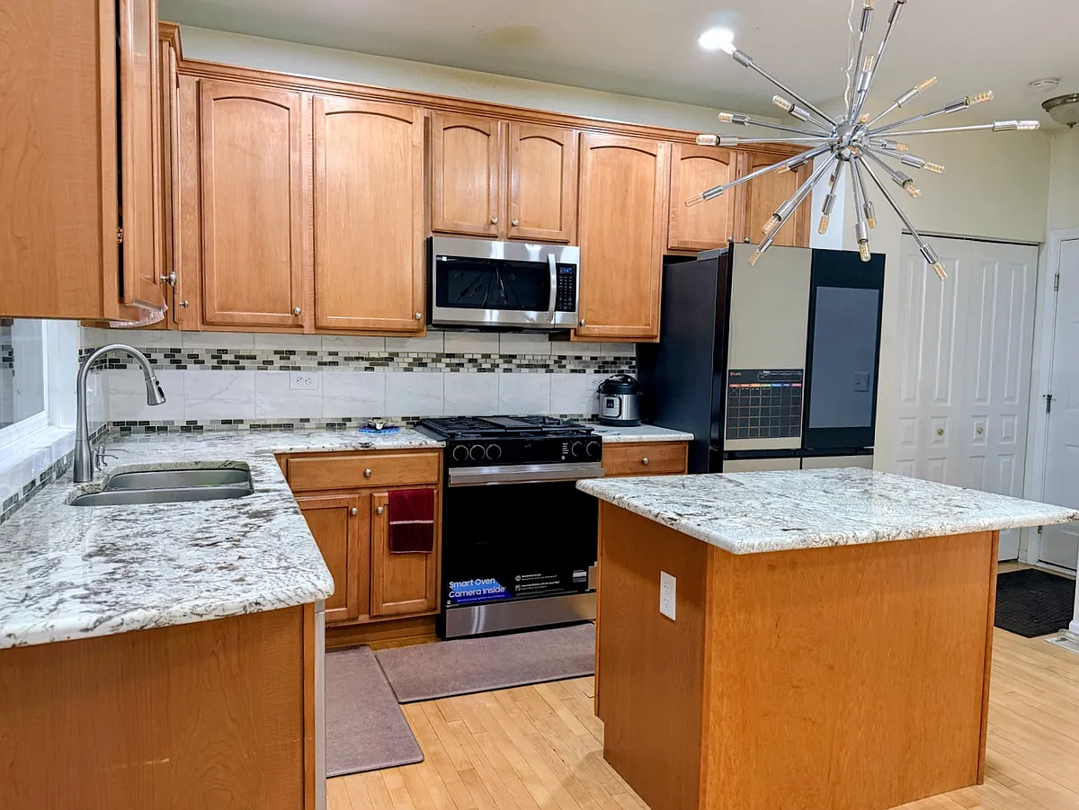 Building Photo - 2938 Peachtree Cir