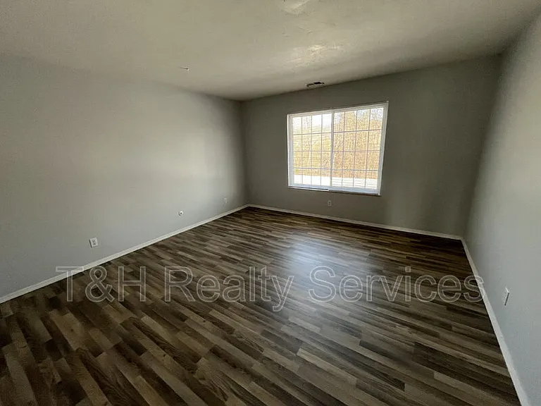 857 Indigo Way — Photo 4