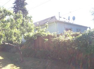 1064 NE 97th St, Seattle, WA 98115