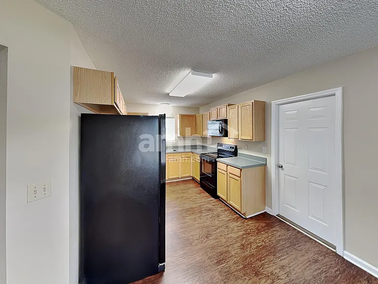 11062 Gullwing Ct — Photo 3