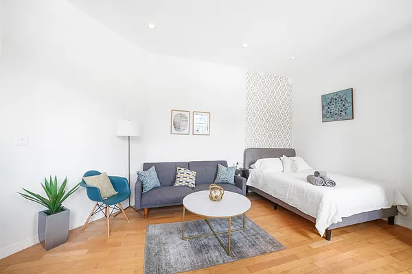 Rented by Oxford Property Group | media 31