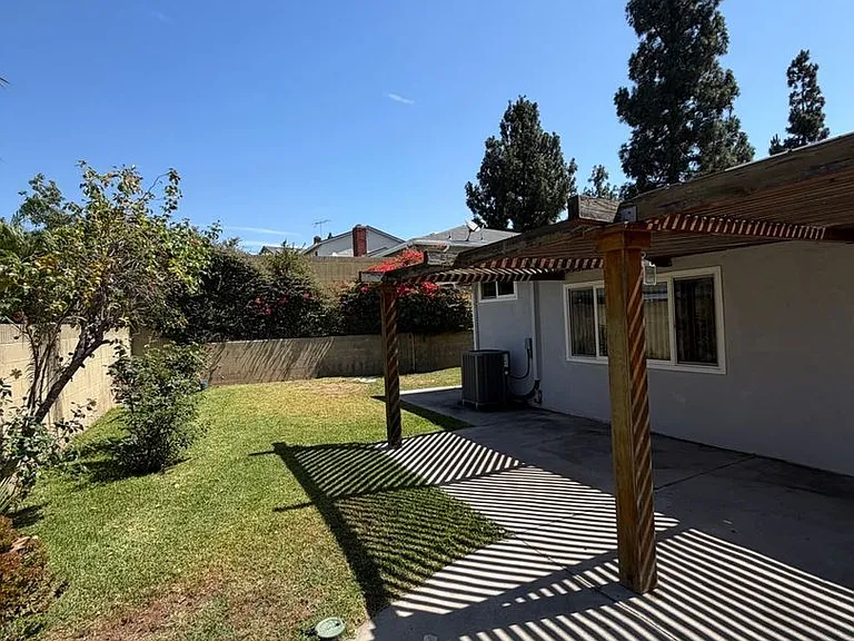 927 Redlen Ave — Photo 70