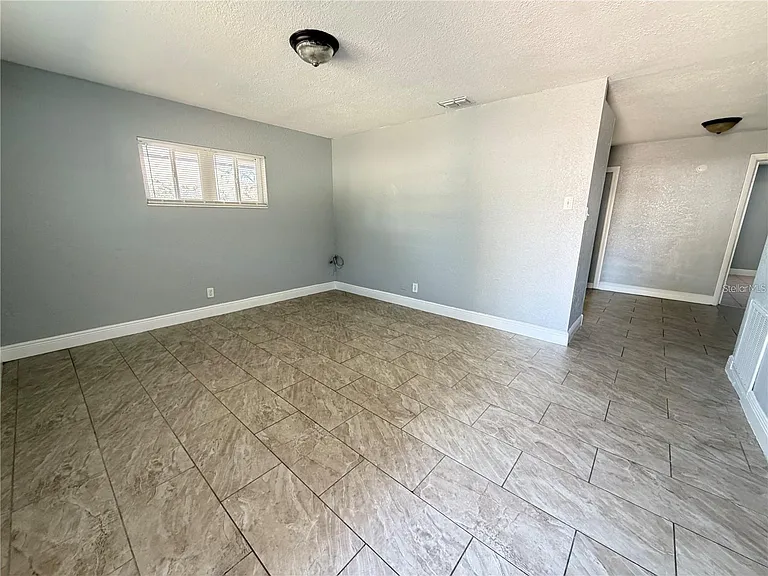 922 Martin Luther King Blvd NE — Photo 3