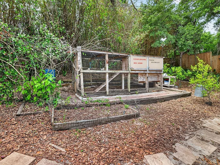 1625 Abrams Rd — Photo 43