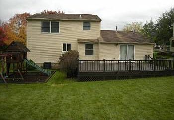 3rd image of 7257 Leafcrest Ln