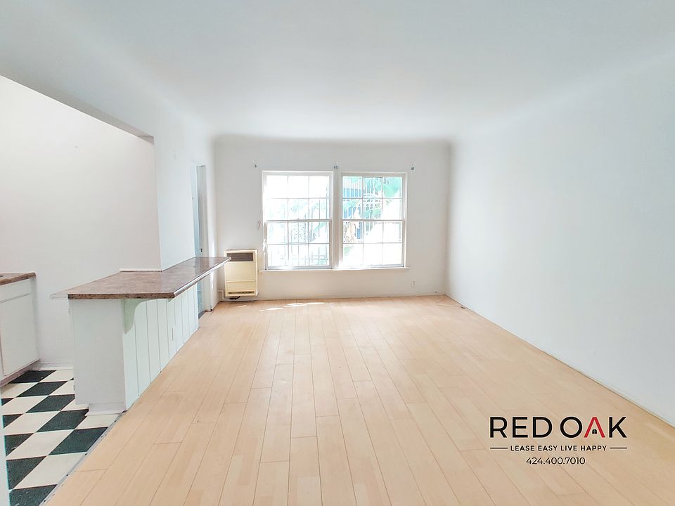 1st image of 4754 Oakwood Ave APT 3