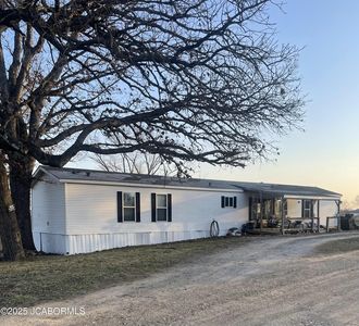 56998 Greenwood Dr, California, MO, 65018