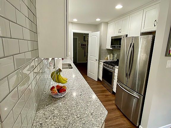 5th image of 7123 Cranbrook Dr