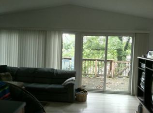 147 Carvel Beach Rd, Baltimore, MD 21226