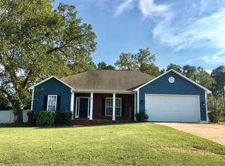 180 Ambleside Dr, Leesburg, GA 31763