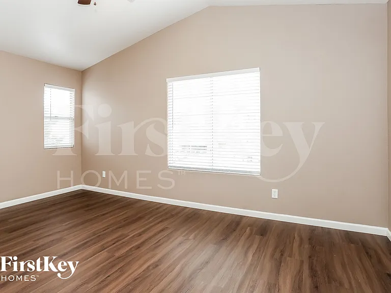 9135 Green Frost Dr — Photo 16