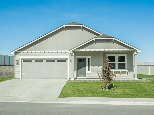 3380 NW 8th St #83, Redmond, OR 97756