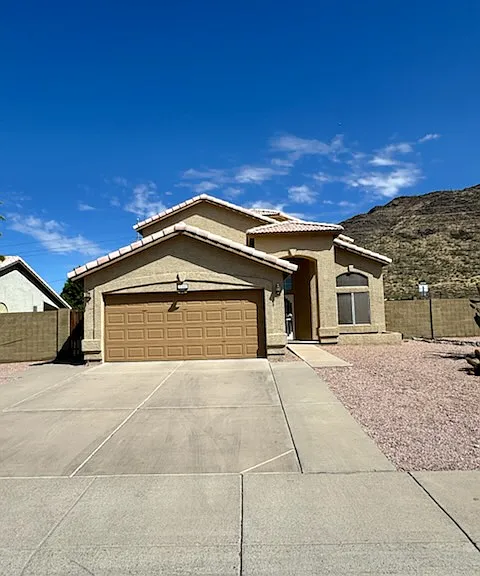 6102 W Fallen Leaf Ln — Photo 2