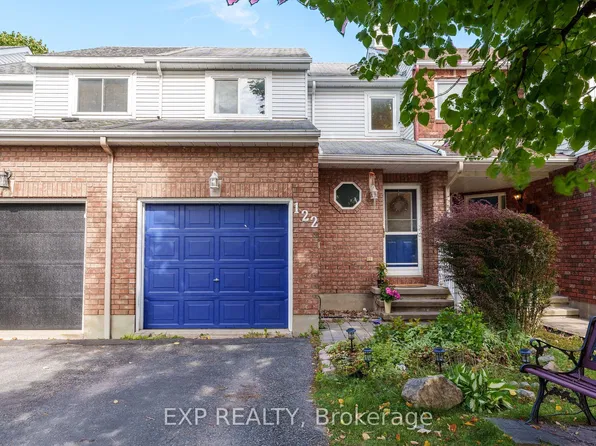 122 Markland Cres, Ottawa, ON K2G 5Z7