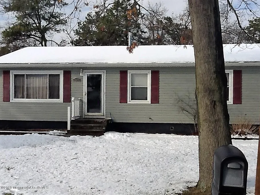 1425 Madison Ave photo 1