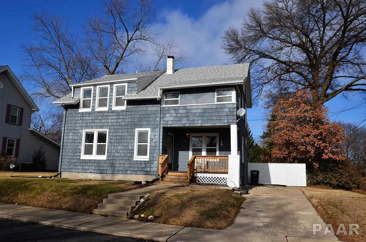 1201 W Armstrong Ave photo 1