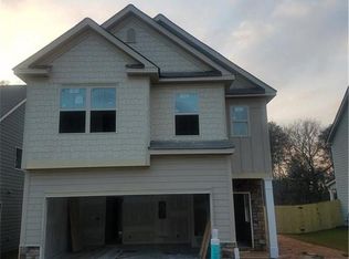 2429 Oakleaf Cir, Lithonia, GA 30058