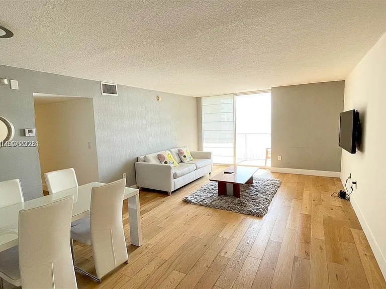 1200 Brickell Bay Dr #1702 — Photo 22