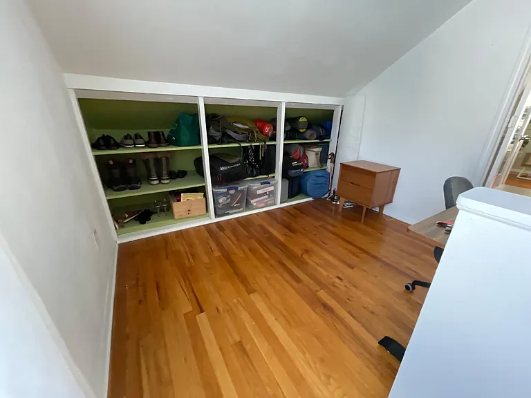 1656 W Troy Ave — Photo 14
