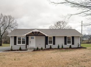 261 E Prospect Rd, Fayetteville, TN 37334