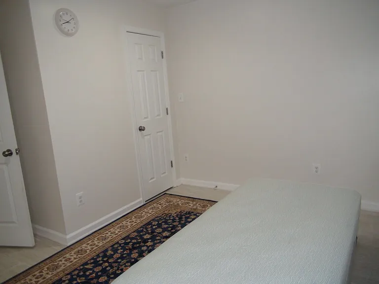 McLean Ave — Photo 1
