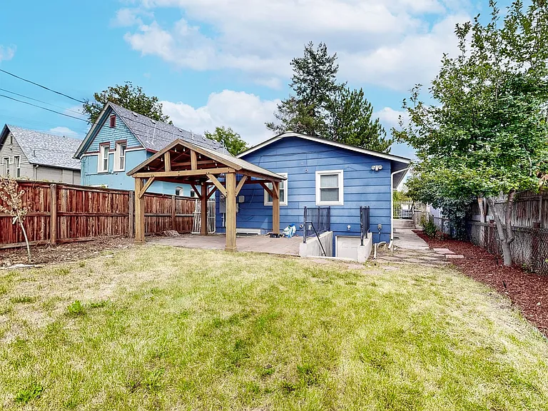1381 Osceola St — Photo 38