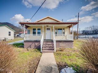 18 E 28th St S, Big Stone Gap, VA 24219