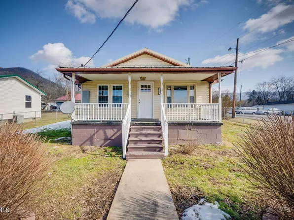 18 E 28th St S, Big Stone Gap, VA 24219