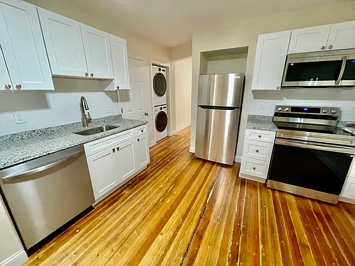 207 Princeton St #1 Photo 1