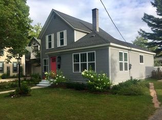 116 E Upright St, Charlevoix, MI 49720