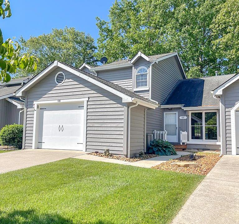 1st image of 484 River Bend Dr