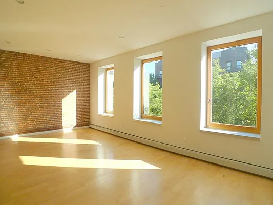 Sold by Sotheby's International Realty | media 2