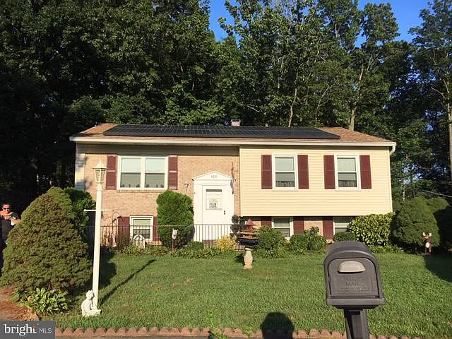 600 Silverbell Dr photo 1