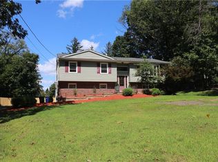 10 Clifford Ct, Nanuet, NY 10954