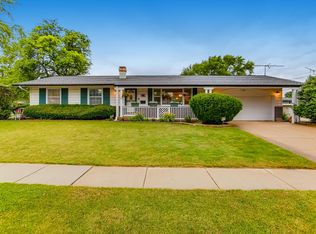 1588 Junior Pl, Elgin, IL 60123