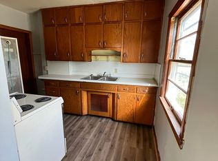 715 W 11th St, Waterloo, IA 50702