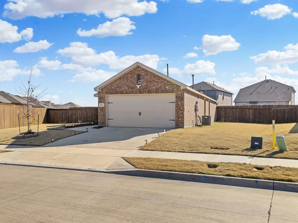 14164 Danesdale Dr, Pilot Point, TX 76258
