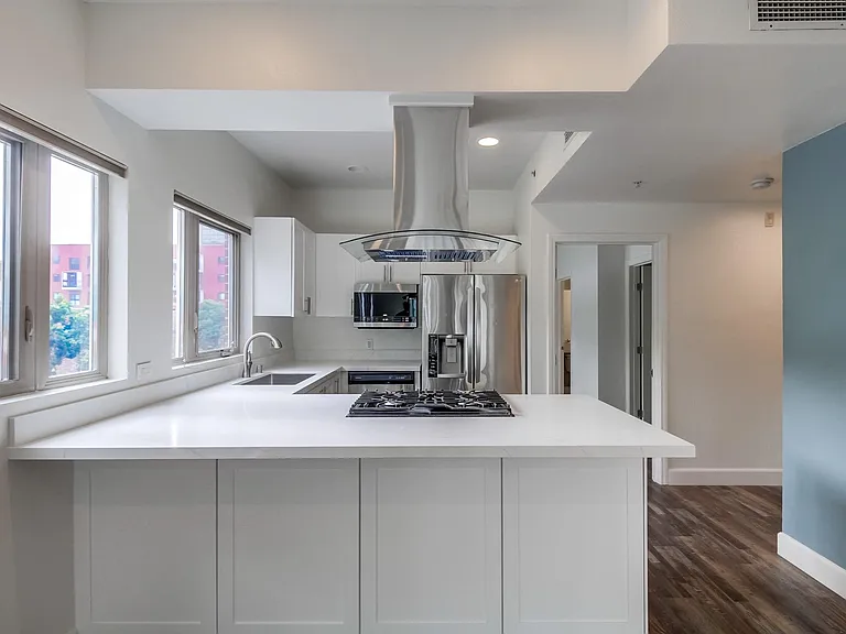450 J St #3131 — Photo 11