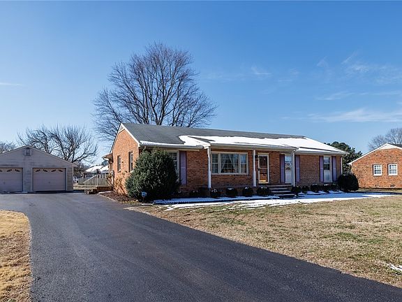 3rd image of 8261 Burr Dr
