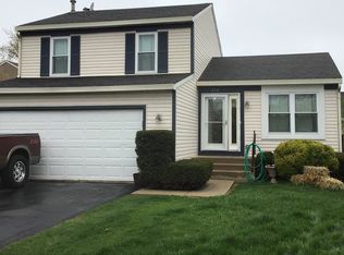 214 Yvonne Ct, Round Lake Beach, IL