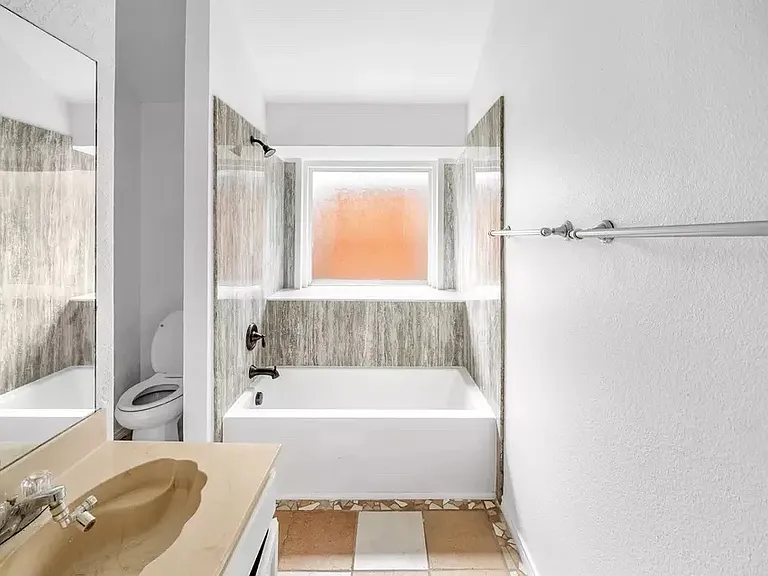 2218 Fuqua Rd — Photo 14