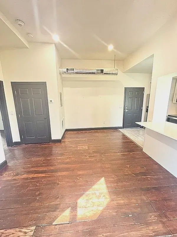 1 bed, 1.0 bath, 580 sqft, $1,495 — Photo 3