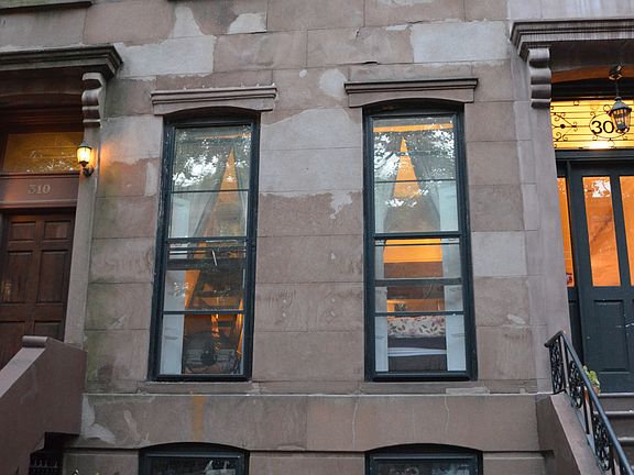 3rd image of 310 Clermont Ave APT 3