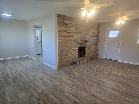 5th image of 1505 W Ash Ave