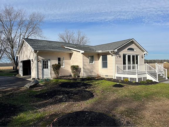 3rd image of 2528 Taraila Rd