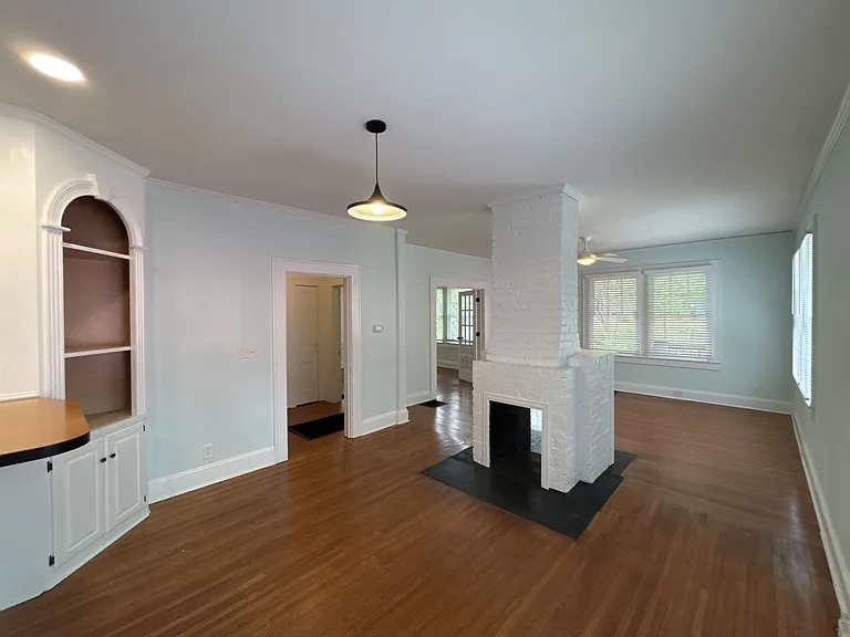 215 S Summit Ave — Photo 6