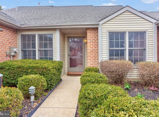 89 Cambridge Dr, Hershey, PA 17033